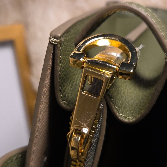 Quince NWTs Italian Leather Small Triple Compartment Satchel - Picture 11 of 12